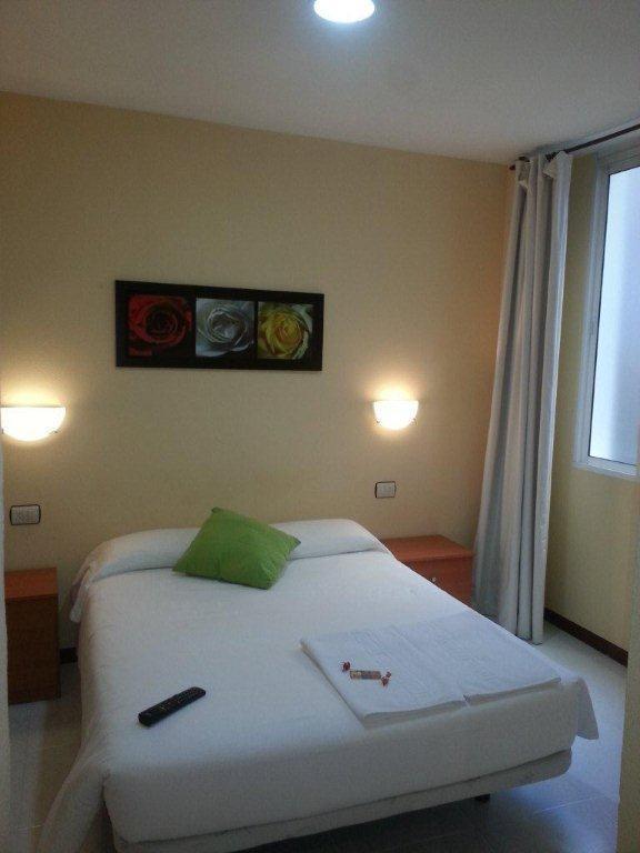 Hostal Ancla Dorada Vigo Esterno foto