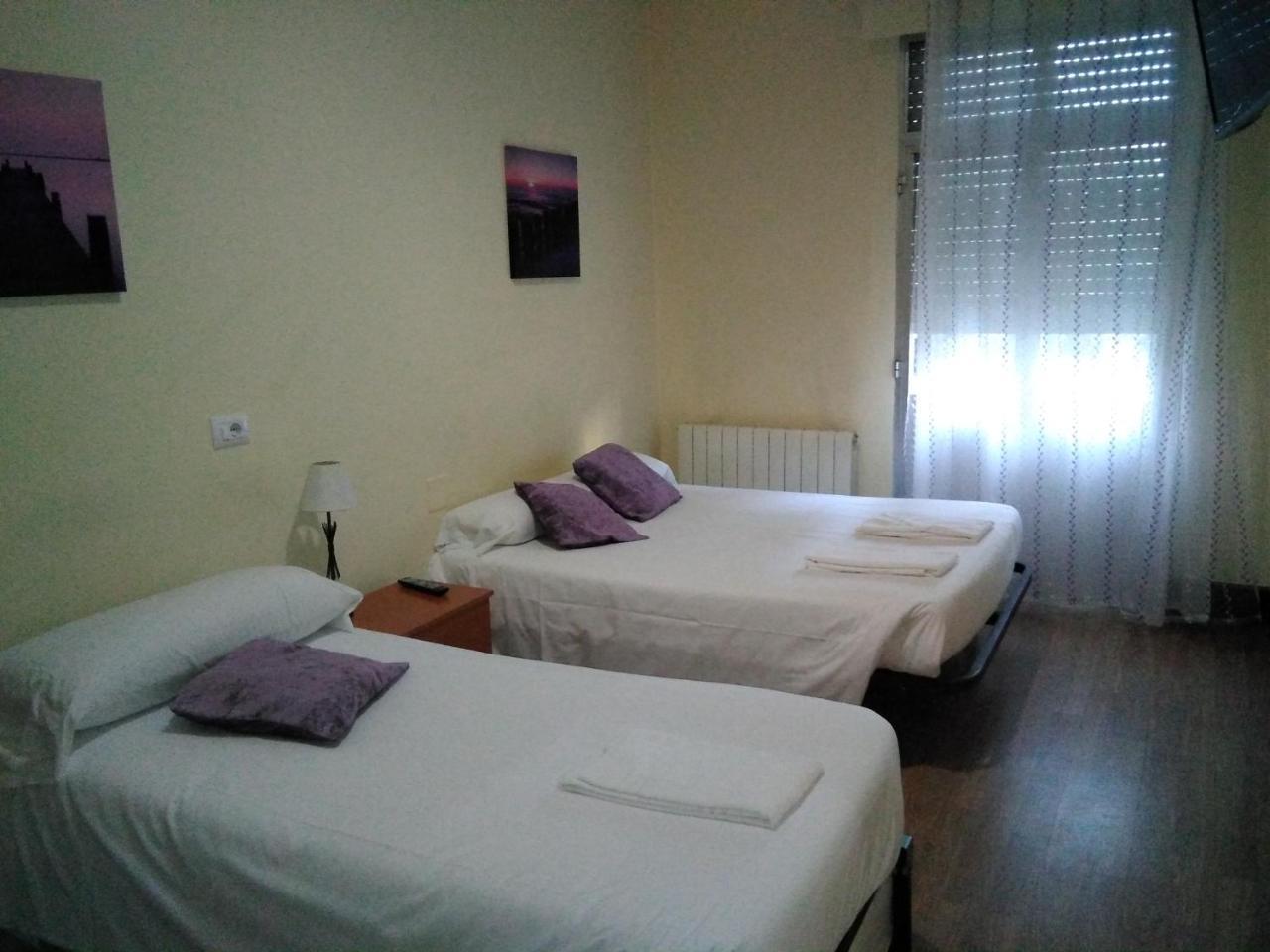 Hostal Ancla Dorada Vigo Esterno foto
